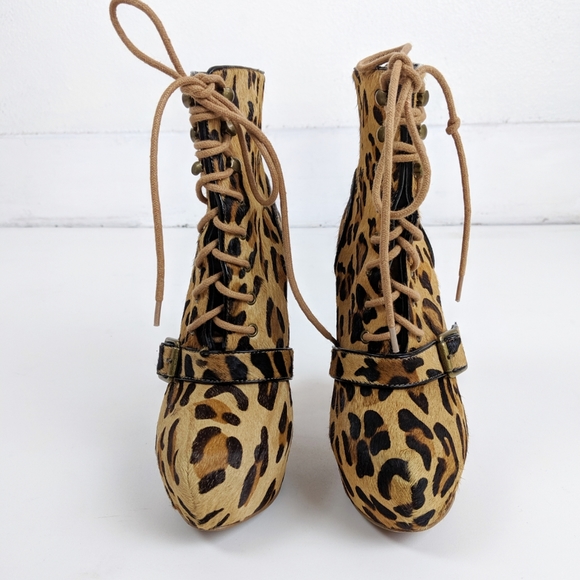 Steve Madden leopard print calf hair booties - Picture 3 of 5